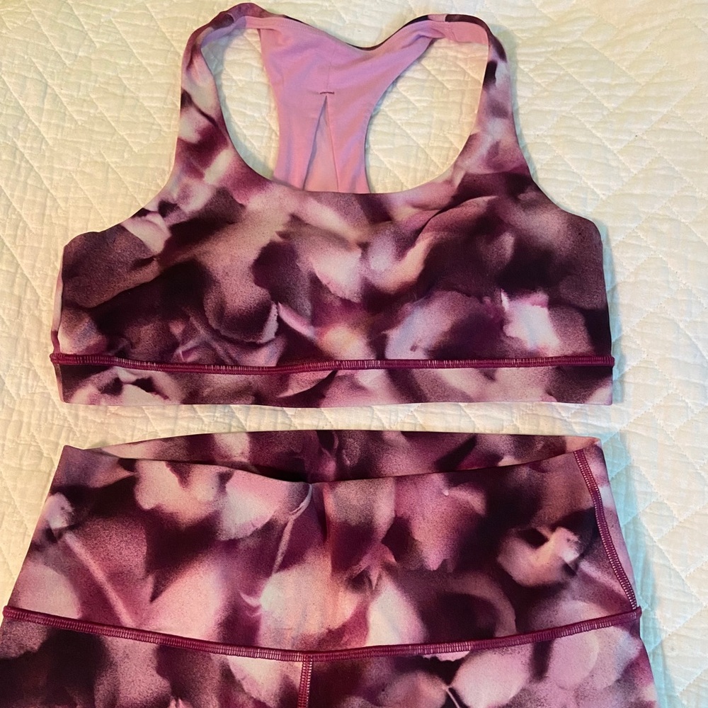 Lululemon workout set